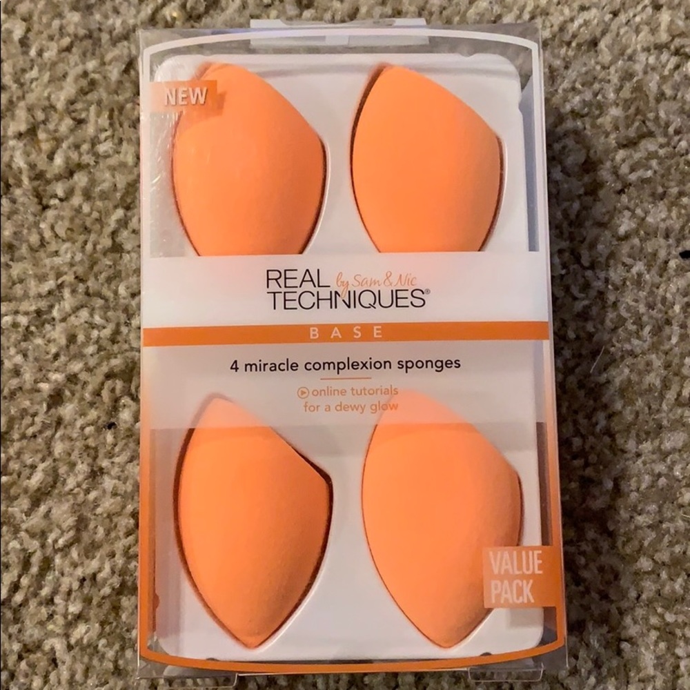 NIB Real Techniques 4 Miracle Complexion Sponges